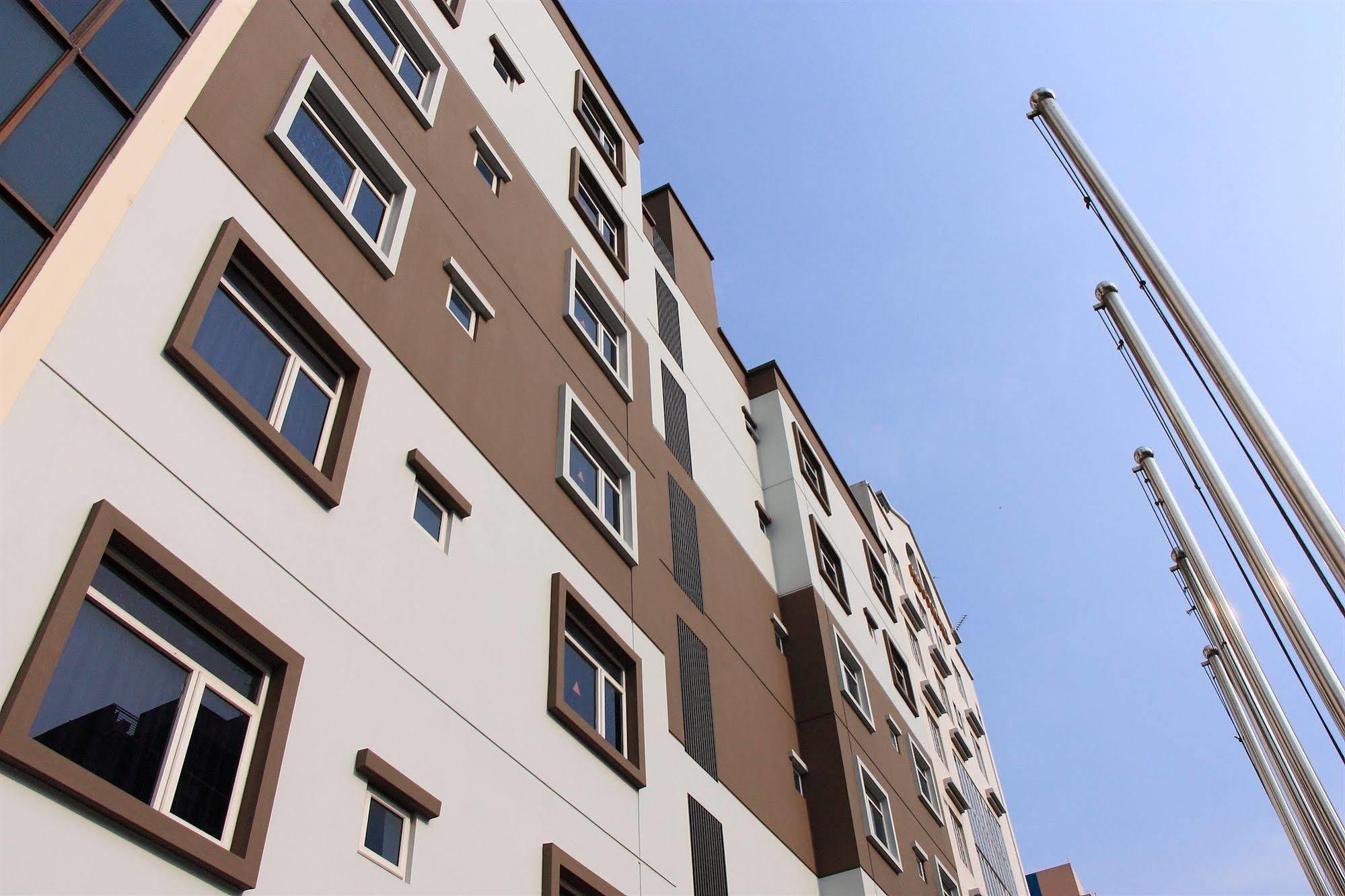 Ibis Budget Singapore Sapphire Zewnętrze zdjęcie