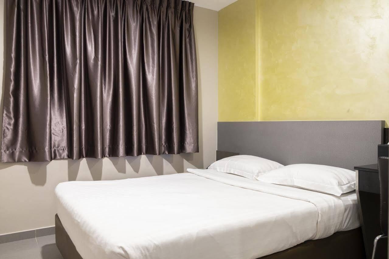 Ibis Budget Singapore Sapphire Zewnętrze zdjęcie